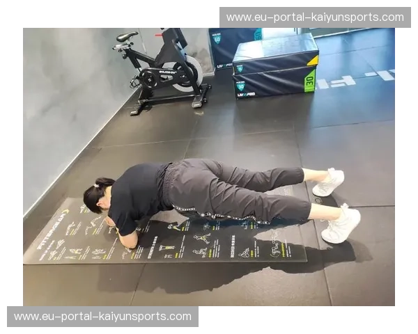 斯诺克核心训练:从内而外打造精准与稳定 斯诺克核心训练:从内而外打造精准与稳定